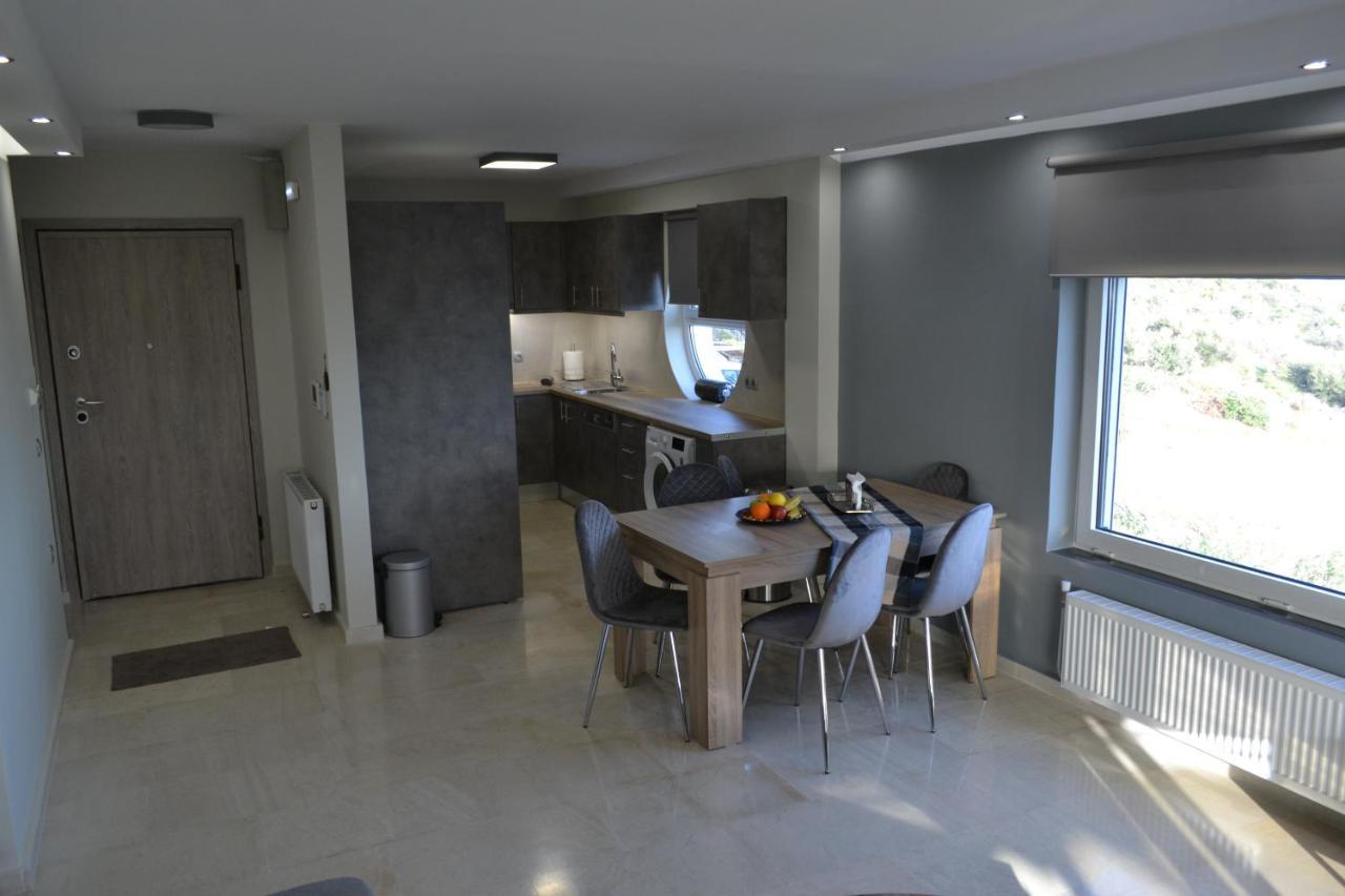 Stergiou Luxury Apartments With Shared Pool 阿纳维索斯 外观 照片